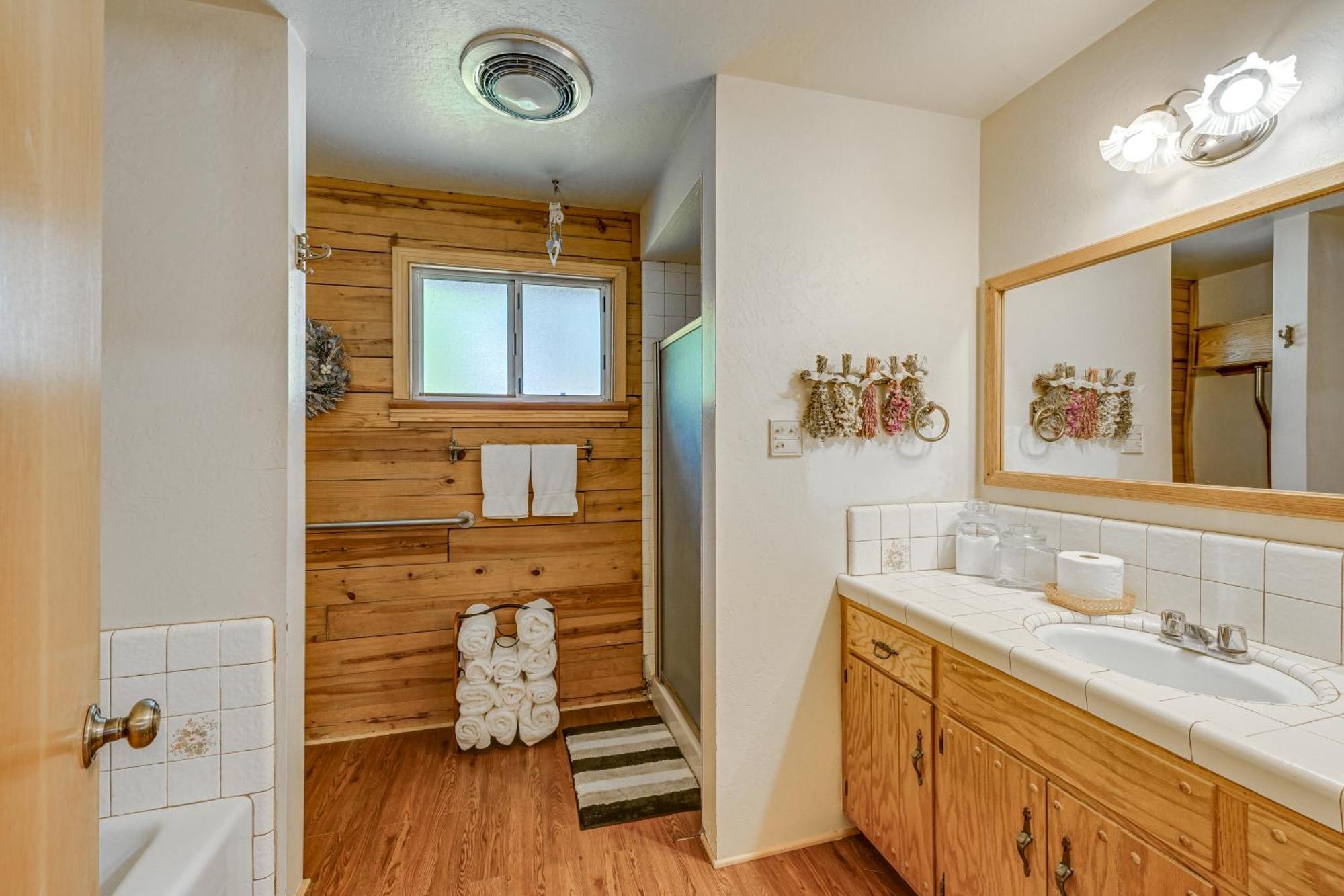 Cozy Family-Friendly Badger Retreat With Fireplace! Luaran gambar