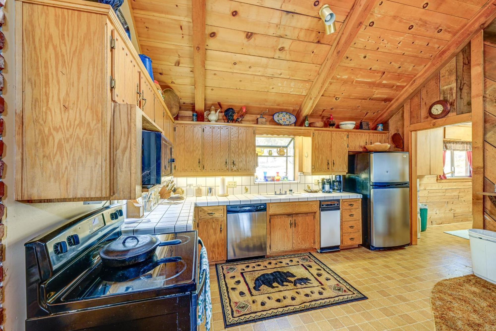 Cozy Family-Friendly Badger Retreat With Fireplace! Luaran gambar
