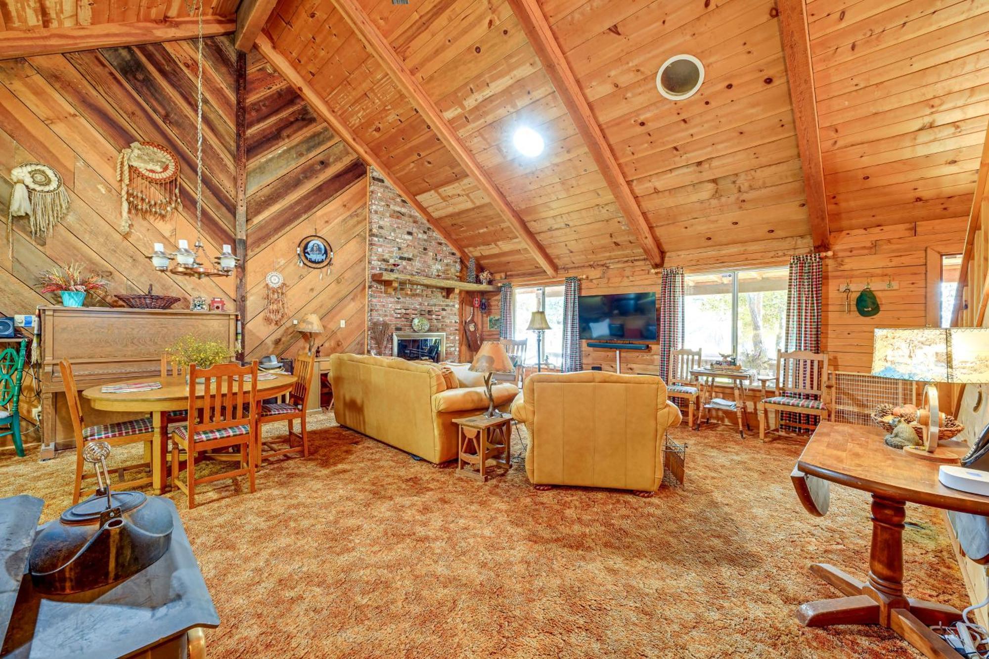 Cozy Family-Friendly Badger Retreat With Fireplace! Luaran gambar